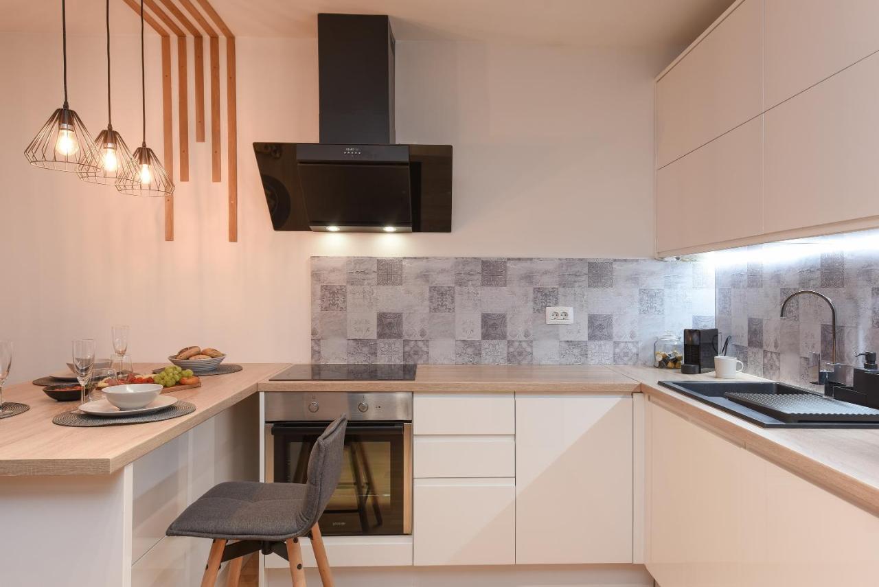 L&R Luxury Apartment- Free Parking Zadar Exterior foto